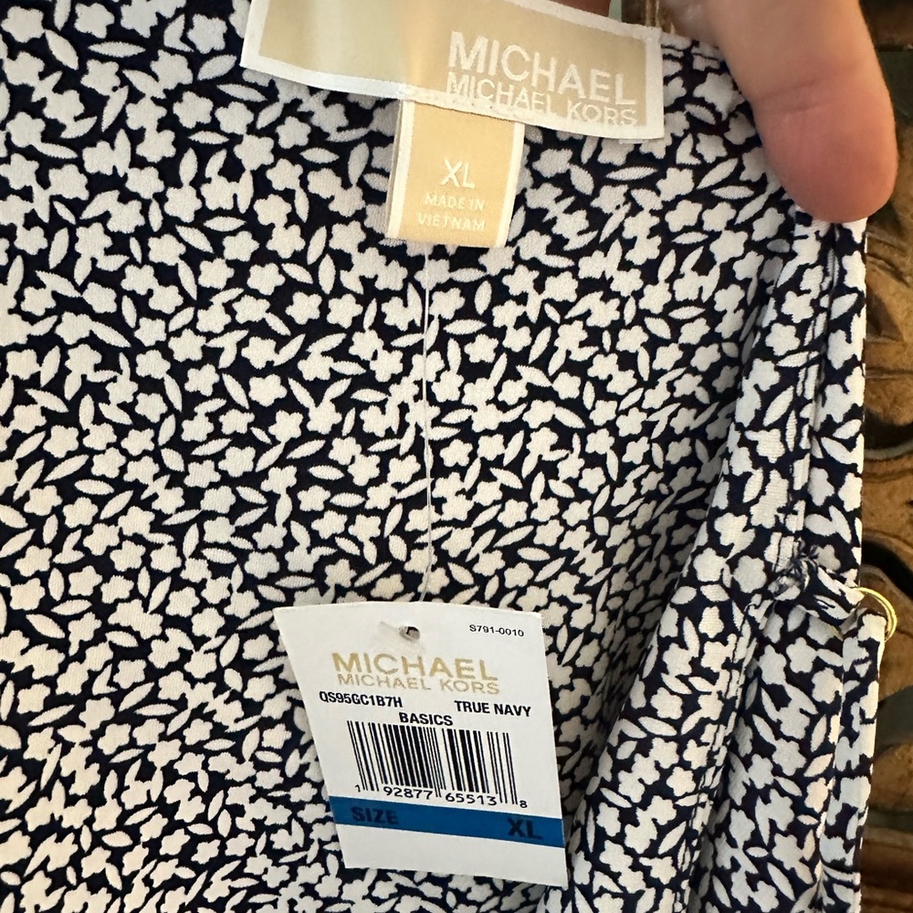 MICHAEL Michael Kors Navy & White Floral Lace Up Spaghetti Strap Tank Top Blouse - Picture 8 of 10